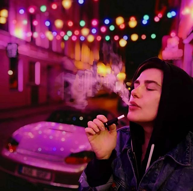 So sánh Iqos và vape cái nào tốt hơn